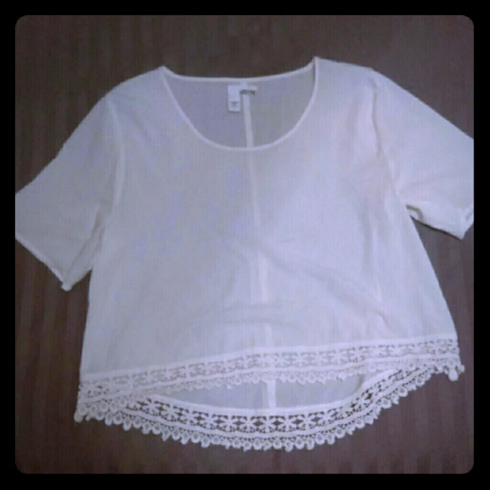 Cute flowy crop top